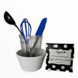 Accessories for creating your own DIY hair care blends, tailored to the needs of kinky hair.